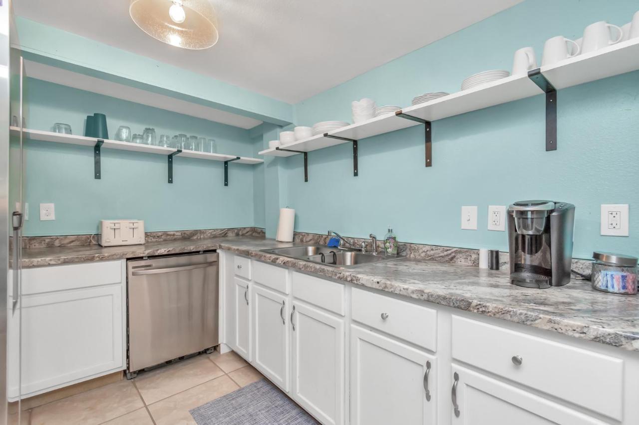 Galveston Studio - Sleeps 7 - Minutes To Beach !! Εξωτερικό φωτογραφία